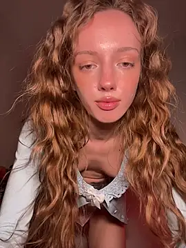 Weeissy online show from November 16, 2025, 8:13 pm