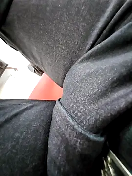 chaunguyen1993 online show from December 20, 2025, 1:08 am