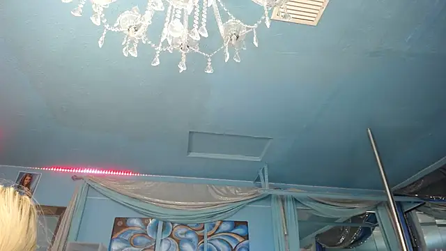 ADRIANNA FOX online show from January 31, 2026, 7:12 pm