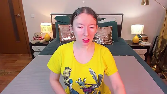 CatherineWalls online show from February 12, 2026, 4:56 am