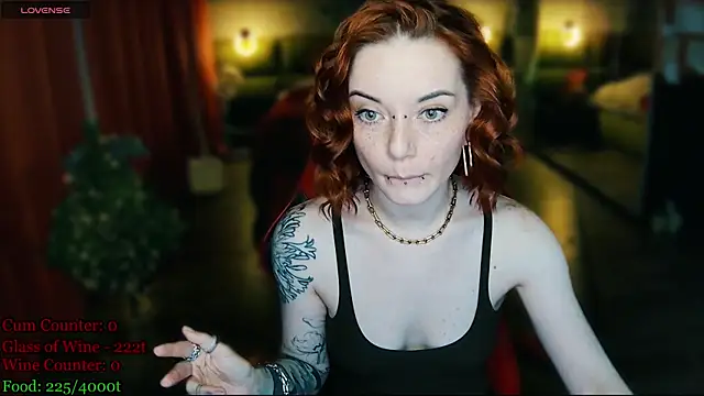 Snapshot of MaxPhoenixx chatting on August 8, 2026, 1:12 am MaxPhoenixx online show from August 8, 2026, 1:12 am