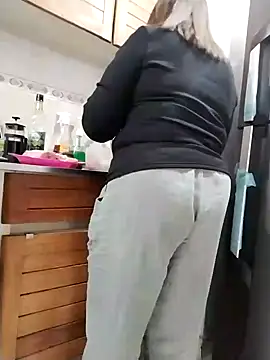 Vicky Rosse online show from February 18, 2026, 8:27 pm