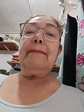 Snapshot of Vicky_Rosse chatting on July 18, 2026, 6:05 pm Vicky Rosse online show from July 18, 2026, 6:05 pm