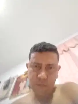 Lachuchaenlacara1988 online show from November 6, 2025, 3:10 am