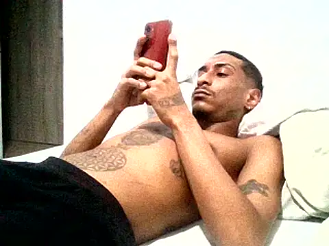 Snapshot of mellow_smoke chatting on May 7, 2026, 3:33 am mellow smoke online show from May 7, 2026, 3:33 am