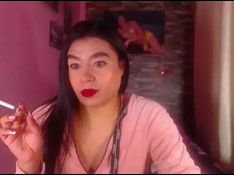 katrinawillff online show from January 12, 2026, 3:35 am