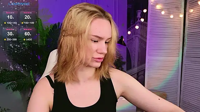 Snapshot of Ramona___ chatting on February 5, 2026, 6:09 am Ramona online show from February 5, 2026, 6:09 am