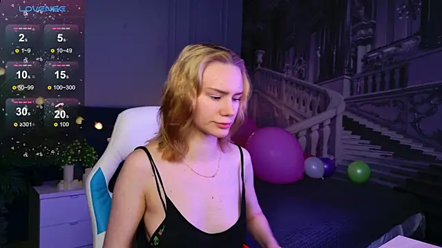 Snapshot of Ramona___ chatting on January 19, 2026, 6:17 am Ramona online show from January 19, 2026, 6:17 am