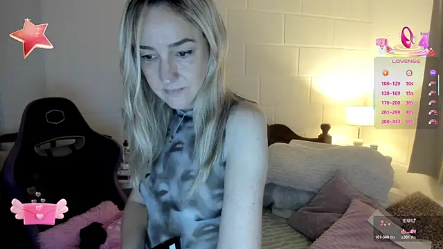 1Sweetnina online show from October 17, 2025, 9:49 pm