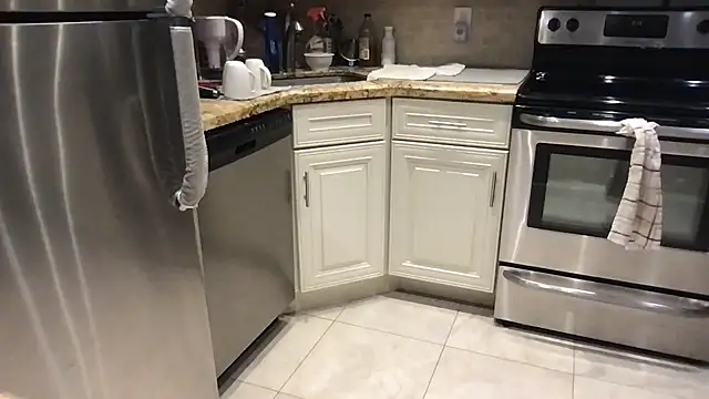 Snapshot of BigGuyMuscle chatting on February 14, 2026, 7:14 pm BigGuyMuscle online show from February 14, 2026, 7:14 pm