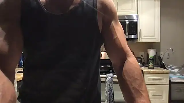 BigGuyMuscle online show from April 9, 2026, 6:15 am