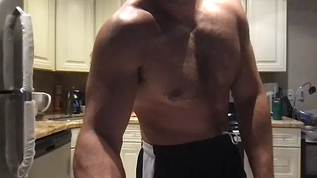 BigGuyMuscle online show from May 30, 2026, 6:24 pm
