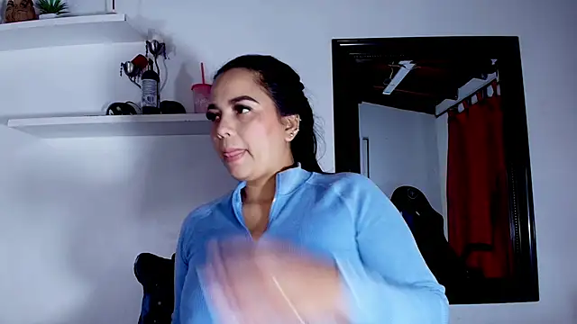 alexaa walker online show from March 12, 2025, 11:54 am