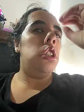 annarose19 online show from May 27, 2026, 8:27 pm