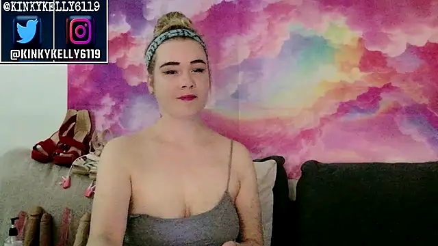 Snapshot of Kellylynn69 chatting on September 26, 2025, 1:45 am Kellylynn69 online show from September 26, 2025, 1:45 am