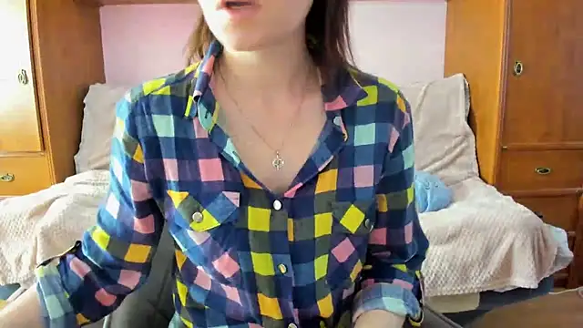 HolmesAriana online show from February 27, 2025, 1:49 pm