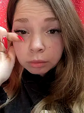 Zuli Kiska online show from February 15, 2026, 7:35 pm