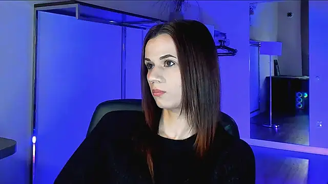 Snapshot of ItsAlisia chatting on February 8, 2026, 6:33 am ItsAlisia online show from February 8, 2026, 6:33 am