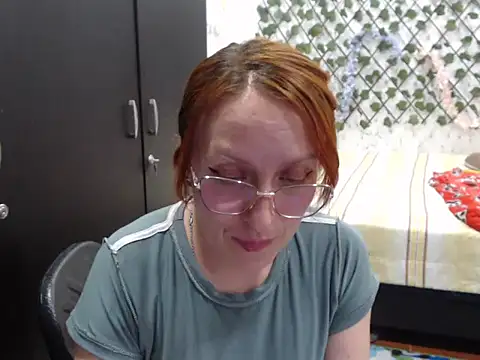 kittykalor09 online show from March 4, 2026, 11:23 pm