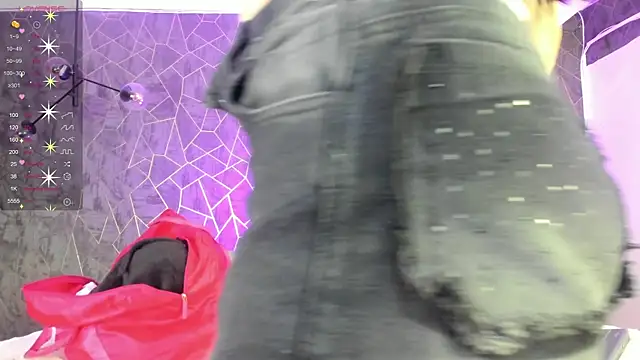 danaythamara1 online show from December 15, 2025, 7:41 pm