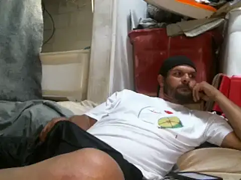 trousersnakeskeet online show from April 13, 2026, 10:52 am