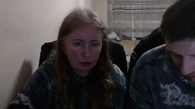 PeterAndJen online show from February 13, 2026, 6:52 pm