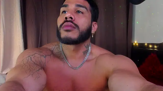 Snapshot of Artemis_Kazttman chatting on December 5, 2024, 6:04 am Artemis Kazttman online show from December 5, 2024, 6:04 am