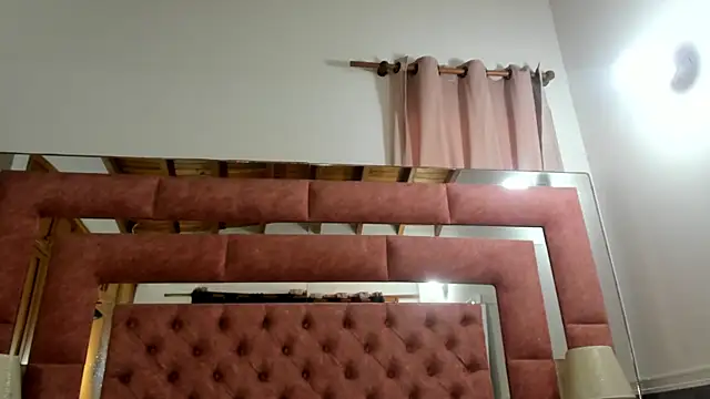 briana wonder69xxx online show from October 17, 2025, 3:25 pm