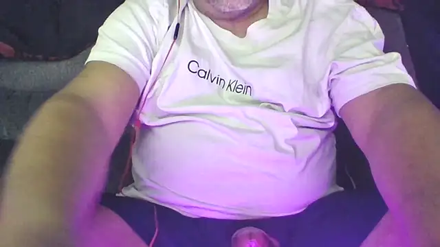 dmannn45676 online show from February 16, 2025, 9:37 am