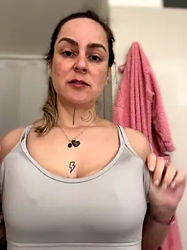 Snapshot of misslulipop chatting on September 23, 2025, 2:24 pm misslulipop online show from September 23, 2025, 2:24 pm