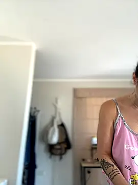 misslulipop online show from November 9, 2025, 2:43 pm