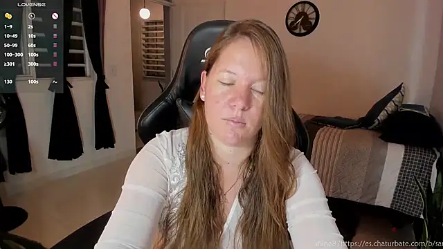 Snapshot of tamy_shine87 chatting on March 15, 2026, 11:34 pm tamy shine87 online show from March 15, 2026, 11:34 pm