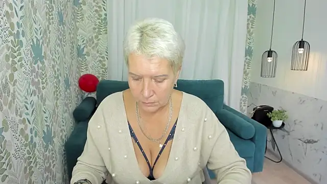 KathySunn online show from October 15, 2025, 7:05 am