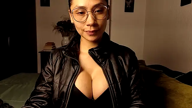 Angela isabella online show from January 11, 2026, 1:01 am