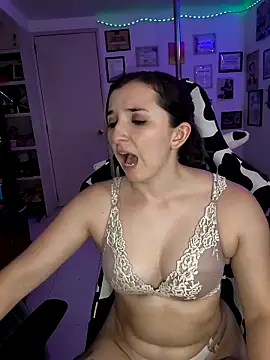 AhriSteele online show from April 22, 2026, 4:30 am