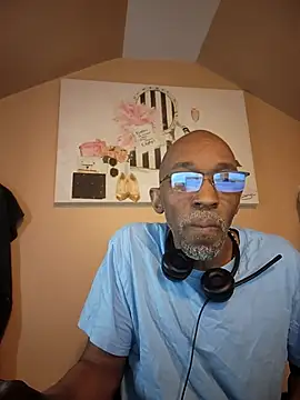 Snapshot of Lonelynudist59 chatting on March 13, 2026, 11:26 am Lonelynudist59 online show from March 13, 2026, 11:26 am