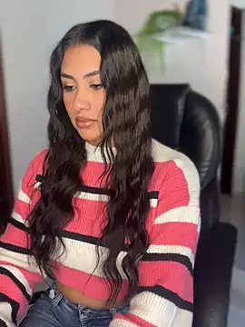 Ambar pe  online show from January 14, 2025, 7:43 pm