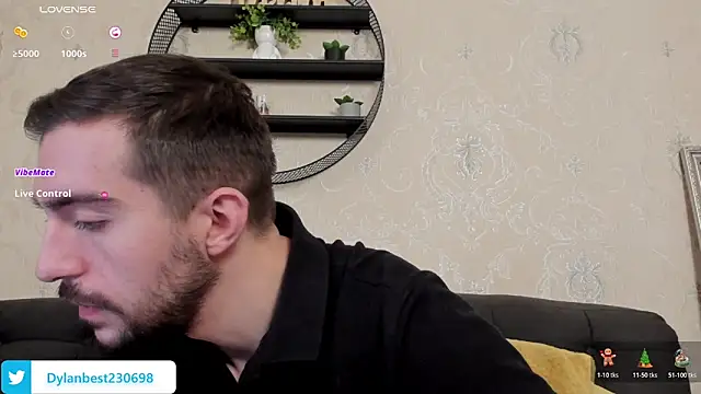 Snapshot of Dylan_Best chatting on January 18, 2026, 11:30 pm Dylan Best online show from January 18, 2026, 11:30 pm