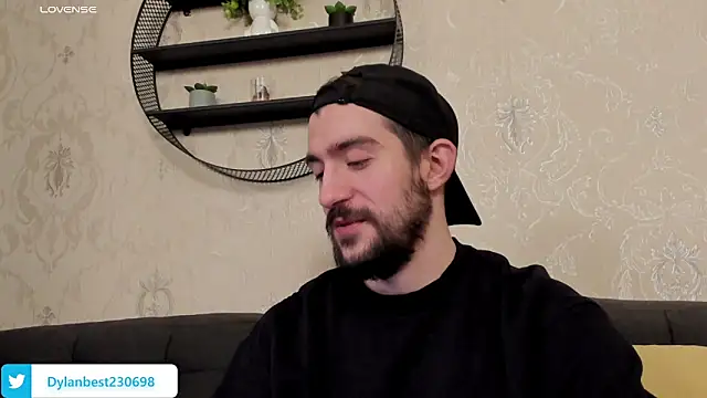 Snapshot of Dylan_Best chatting on February 9, 2026, 11:25 pm Dylan Best online show from February 9, 2026, 11:25 pm