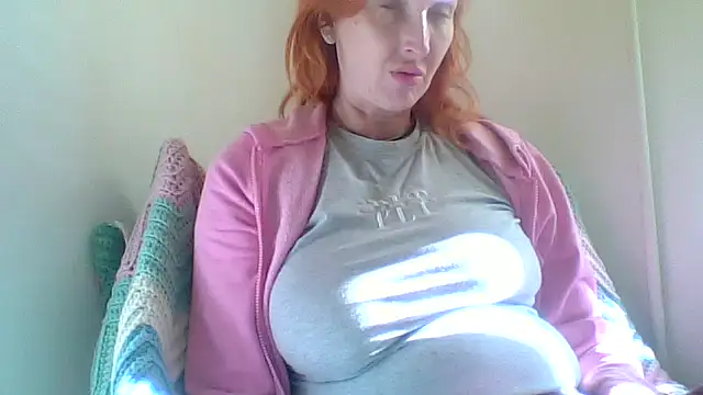 Snapshot of MssAngela chatting on November 1, 2025, 9:14 am MssAngela online show from November 1, 2025, 9:14 am