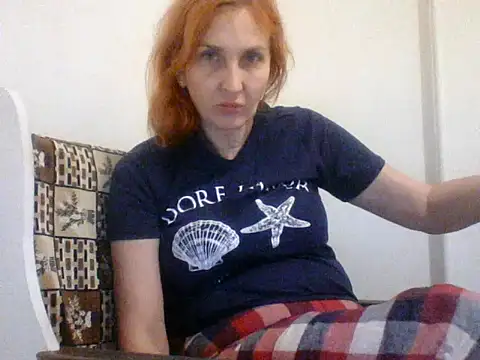 MssAngela online show from December 2, 2025, 8:32 pm