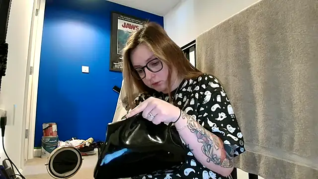 Snapshot of short_sweetpea chatting on February 11, 2026, 10:59 am short sweetpea online show from February 11, 2026, 10:59 am