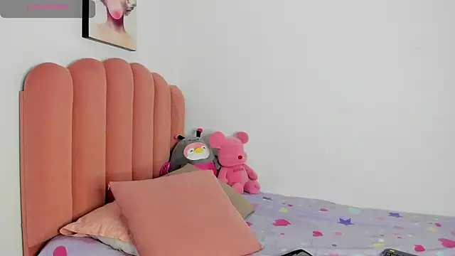 julieth sanz online show from March 6, 2025, 11:14 am