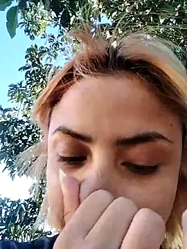 isexynara online show from April 9, 2026, 8:15 pm