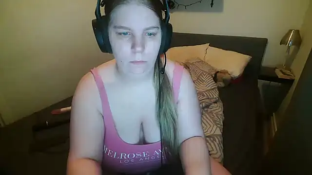 soetajag1993 online show from January 24, 2025, 11:04 am