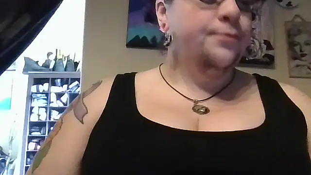 Snapshot of GothyBaby chatting on November 13, 2025, 4:00 pm GothyBaby online show from November 13, 2025, 4:00 pm