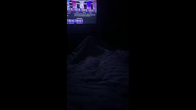 petuletra online show from October 18, 2025, 11:07 pm