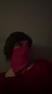 petuletra online show from March 22, 2026, 11:50 pm