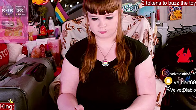 VelvetDiablo online show from April 1, 2026, 11:56 pm