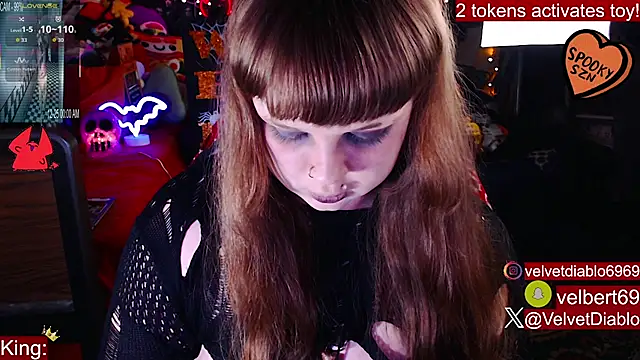 VelvetDiablo online show from October 9, 2025, 12:00 am